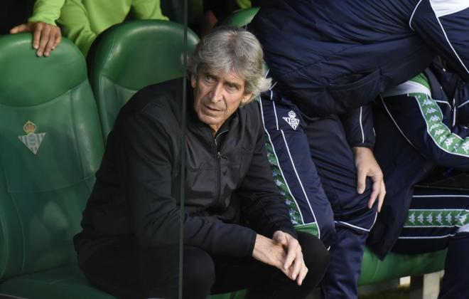 Manuel Pellegrini, en el Betis - Villarreal (Foto: Kiko Hurtado)