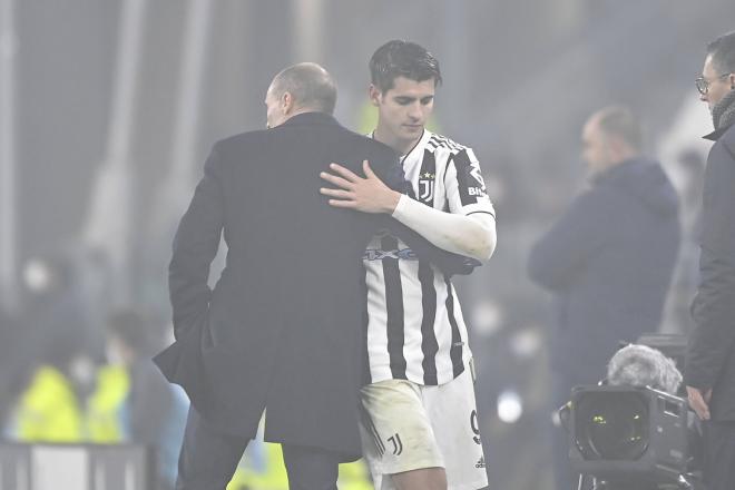 Allegri saluda a Morata en un partido con la Juventus (Foto: Cordon Press).
