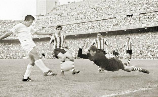 Jara en la final de Copa de 1967 (Foto: EFE)