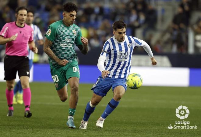 Ramón, en un lance del Málaga-Almería (Foto: LaLiga).