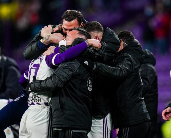 Roque Mesa, tras el gol de la victoria ante el Real Sporting de Gijón (Foto: Real Valladolid).