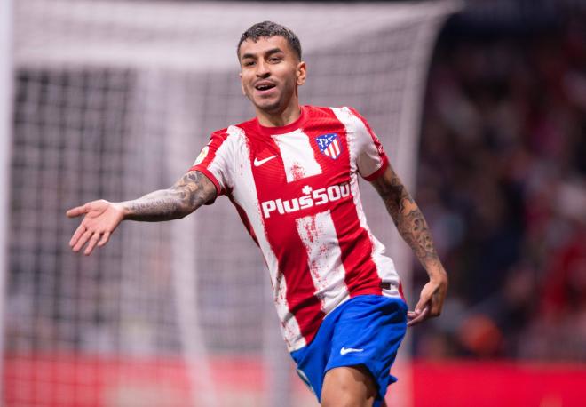 Ángel Correa festeja un gol con el Atlético de Madrid (Foto: Cordon Press).