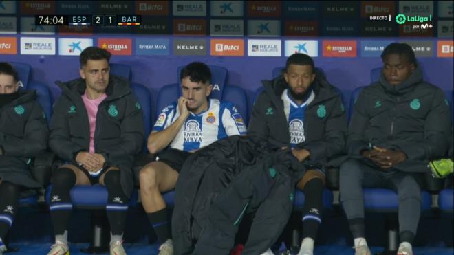 Morlanes, lesionado en el derbi entre el Espanyol y el Barcelona.