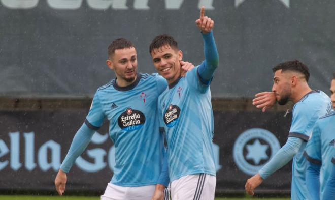 Holsgrove y Veiga celebrando un gol (Foto: RC Celta).