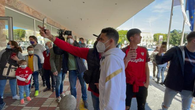 Martial, en la concentración del Sevilla FC (Foto: Kiko Hurtado)