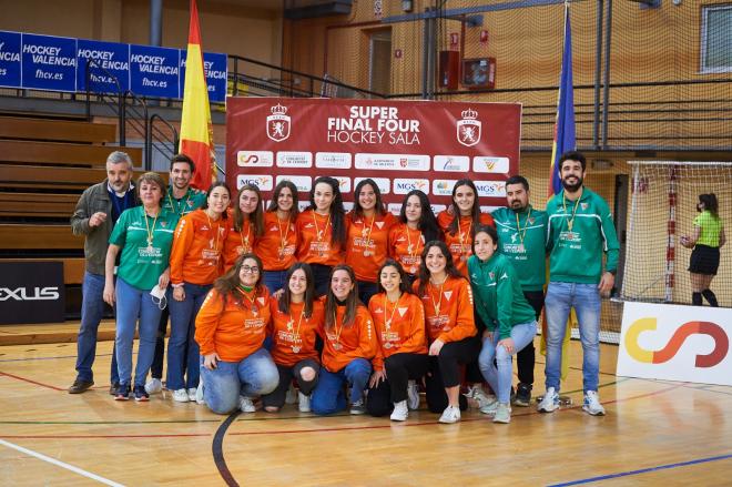 El Giner se cuelga el bronce en la SuperFinal 4 femenina de Hockey