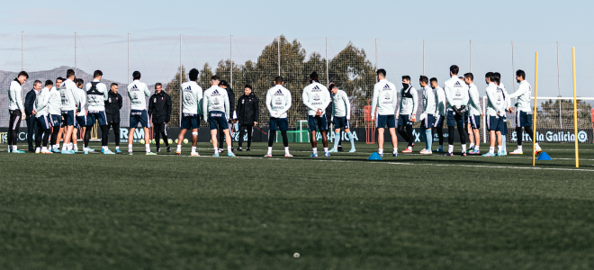 Charla del equipo (Foto: RC Celta).