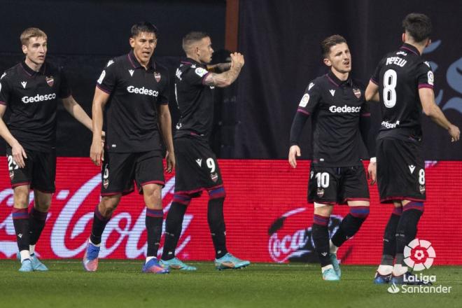 El Levante celebra el gol contra el Celta. (Foto: LaLiga)