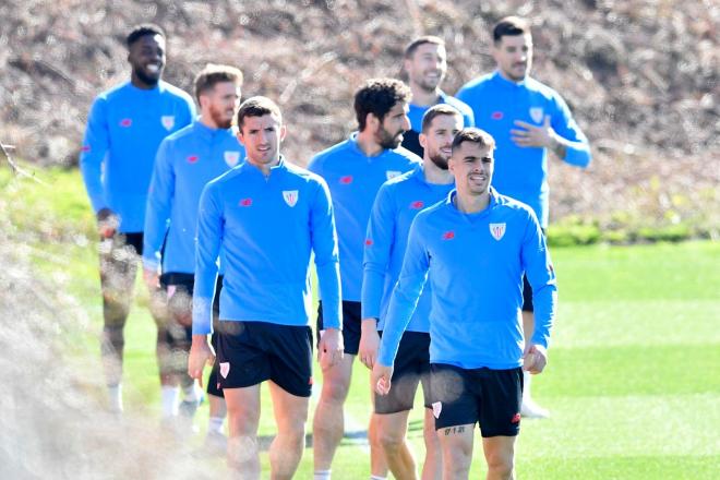 Salida al campo de la plantilla de Marcelino para entrenar en Lezama (Foto: Athletic Club).