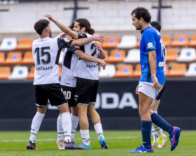 El VCF Mestalla recupera el pulso ante la Vilajoyosa con una goleada de escándalo (6-0)