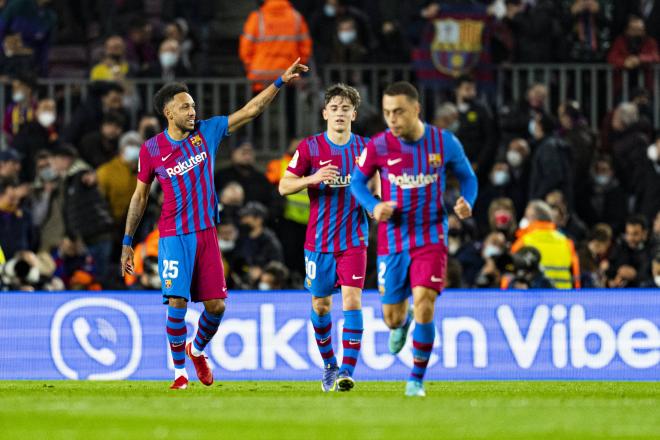 Aubameyang celebr su gol en el Barcelona-Athletic (Foto: Cordon Press).