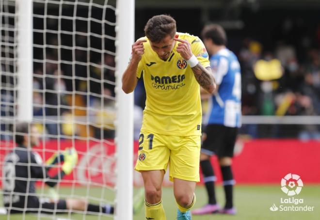 Yeremy Pino, celebrando uno de sus goles en el Villarreal-Espanyol (Foto: LaLiga).