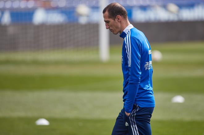 Radosav Petrovic en un entrenamiento del Real Zaragoza (Foto: Daniel Marzo). 