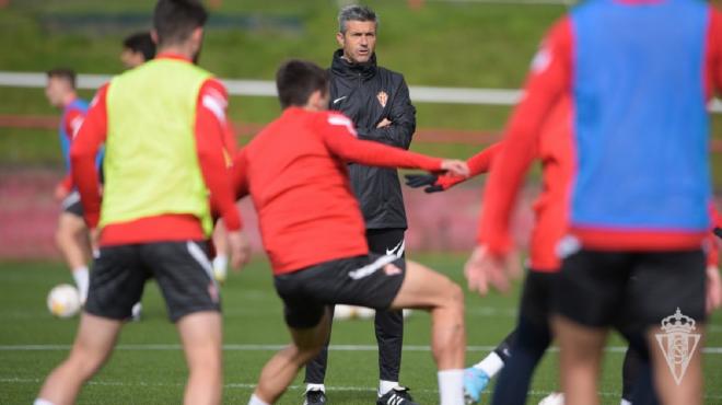 José Luis Martí, durante un entrenamiento (Foto: Real Sporting).