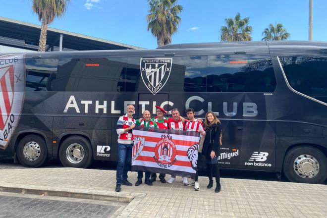 Recepción de aficionados al Athletic Club en Valencia para jugar la semifinal de Copa.