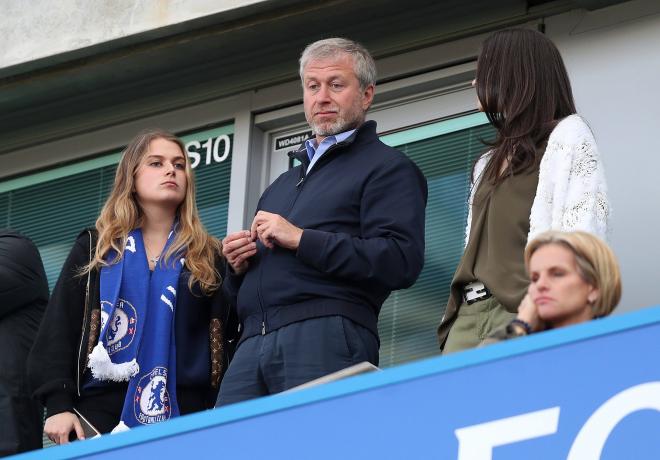 Roman Abramovich, dueño del Chelsea, en un partido (FOTO: Cordón Press).