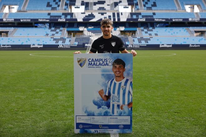 Kevin Villodres presenta el Campus MCF en La Rosaleda (Foto: Málaga CF).