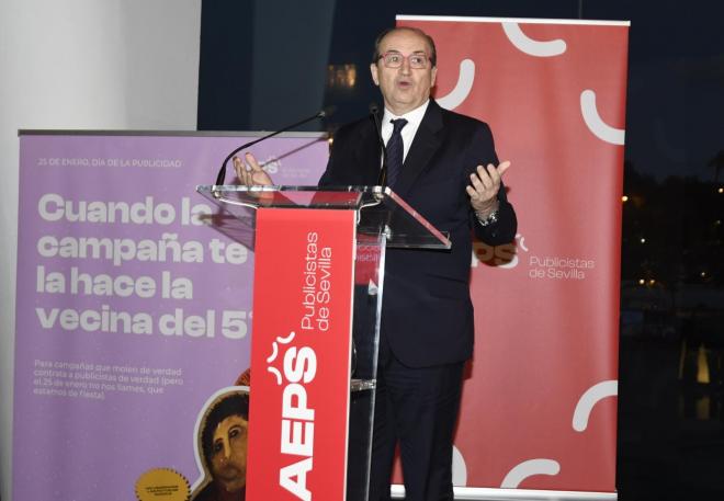 José Castro, galardonado por la AEPS. (Foto: Kiko Hurtado).