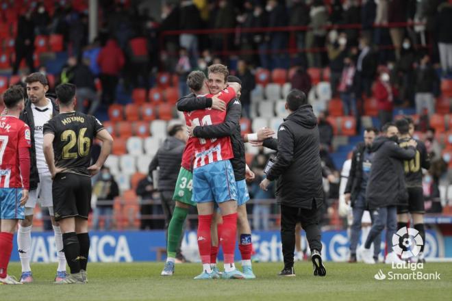 Celebración del Lugo tras ganar al Alcorcón (Foto: LaLiga).