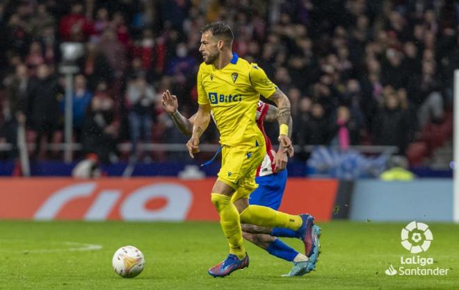 Álvaro Negredo, durante el Atleti-Cádiz (Foto: LaLiga).