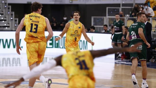 Una jugada del Gran Canaria-Unicaja de la ACB (Foto: acb Photo/M. Henríquez).