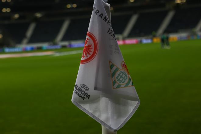 El Betis, ya en el Deutsche Bank Park (Foto: Javier Martín)