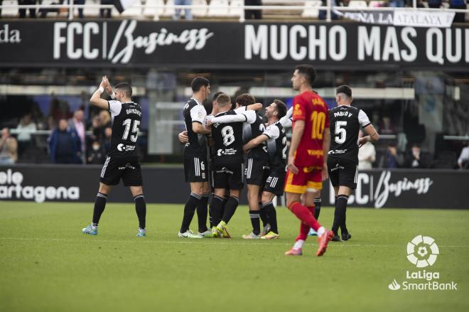 El Real Zaragoza lamenta el segundo gol del Cartagena (Foto: LaLiga).
