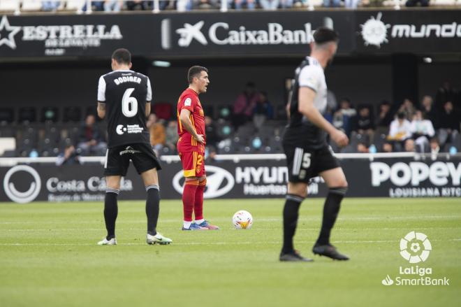 El Real Zaragoza lamenta el segundo gol del Cartagena (Foto: LaLiga).