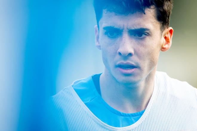 Bonita imagen de Oier Zarraga en Lezama (Foto: Athletic Club).