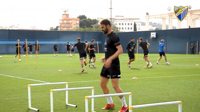 Adrián López, en un entrenamiento (Foto: Málaga CF).