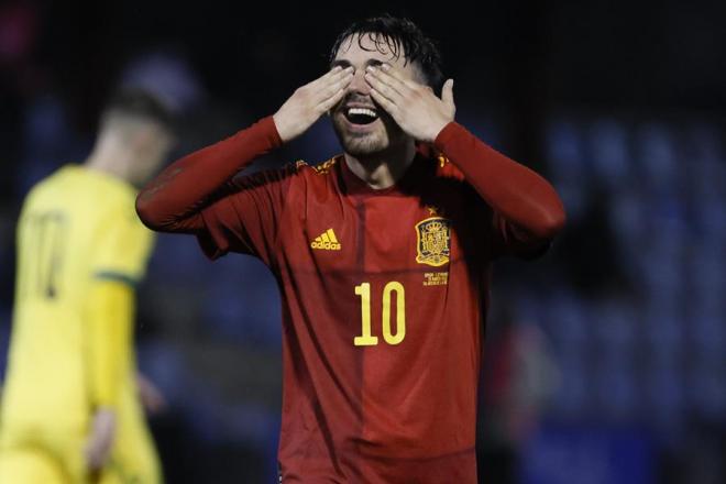 Rodri Sánchez celebra su gol ante Lituania.