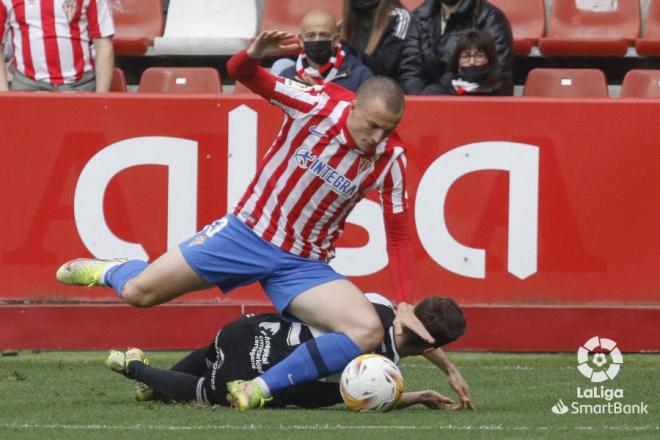 Kravets, durante el Sporting-Cartagena (Foto: LaLiga).