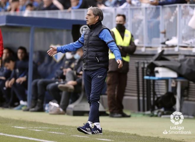 Natxo González durante su etapa como técnico del Málaga en La Rosaleda (Foto: LaLiga).