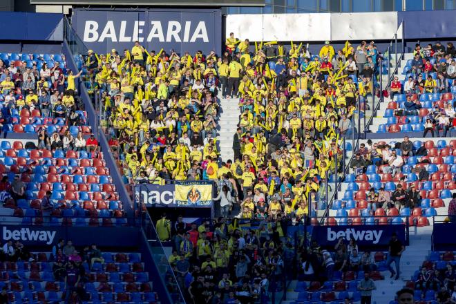 Afición del Villarreal en el Ciutat de València. (Foto: Villarreal CF)