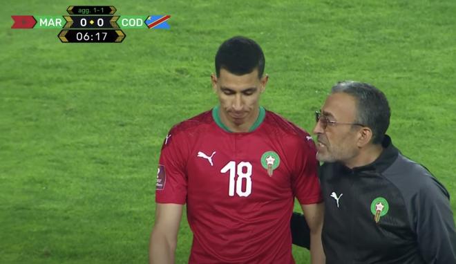 El Yamiq retirándose lesionado con Marruecos (Foto: Maghrib Foot)