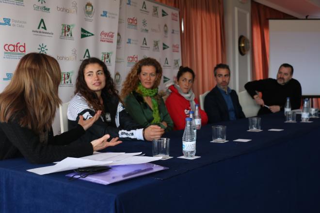 Mesa redonda sobre el auge de la mujer en el deporte en San Fernando (Foto: FPDA)