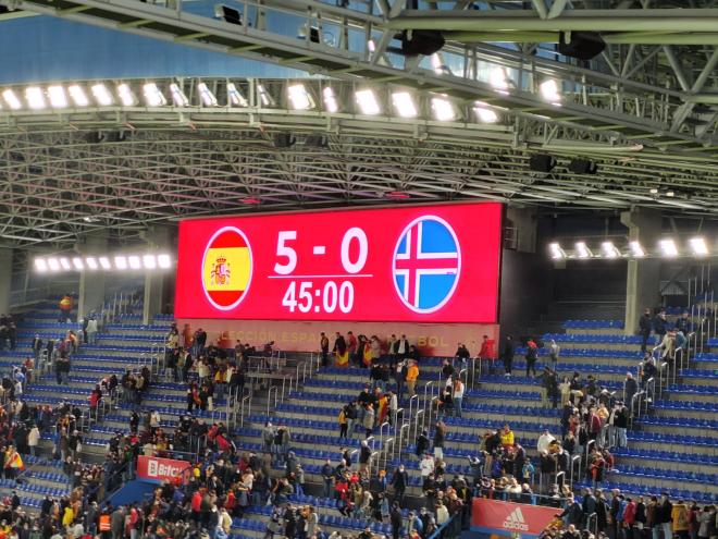 Marcador de Riazor al finalizar el España-Islandia.