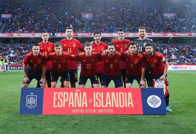 Once titular de España frente a Islandia (FOTO: SeFutbol).