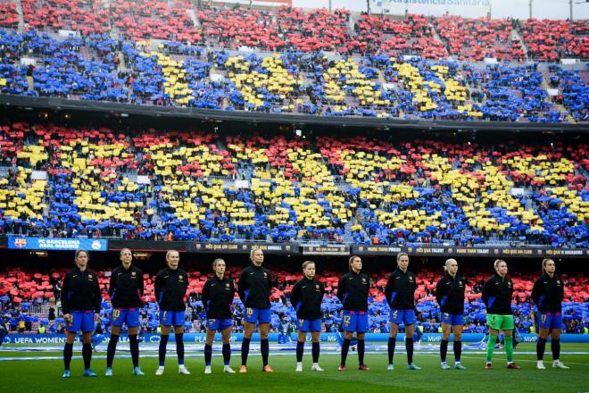 Las jugadoras del Barcelona, en el Clásico del Camp Nou (Foto: FCB).