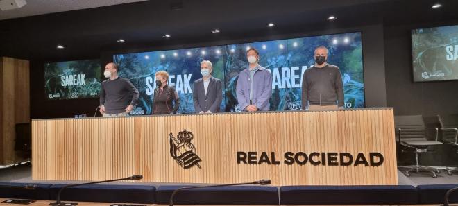La Real Sociedad ha presentado el proyecto 'Sareak, nos la jugamos por nuestros mares' (Foto: DMQ G