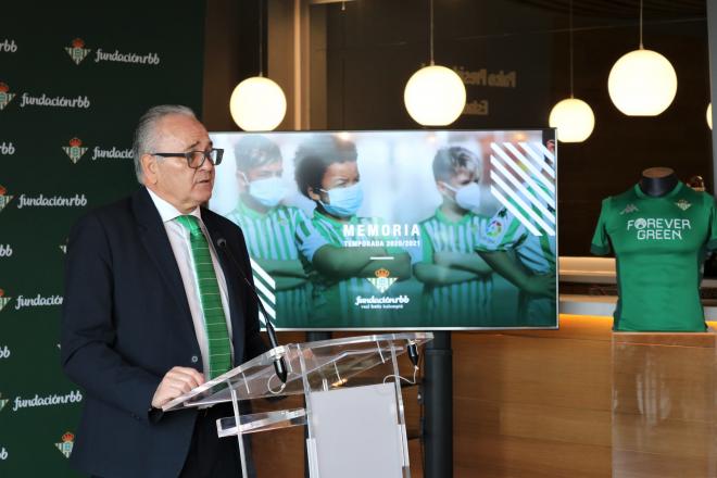 Rafael Gordillo en la presentación de la memoria (foto: RBB).