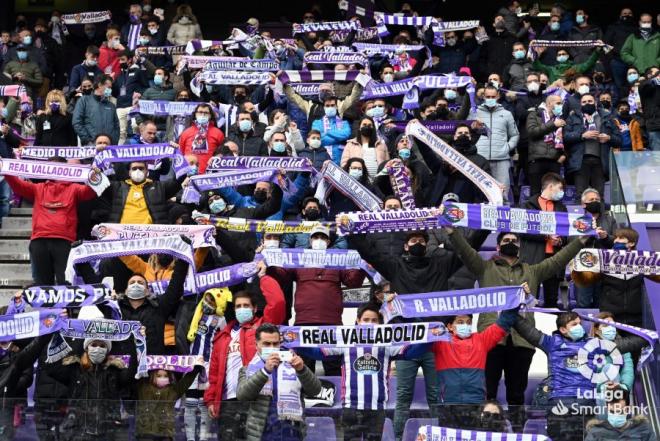 La afición del Real Valladolid, antes del duelo ante el CD Lugo (Foto: LaLiga).