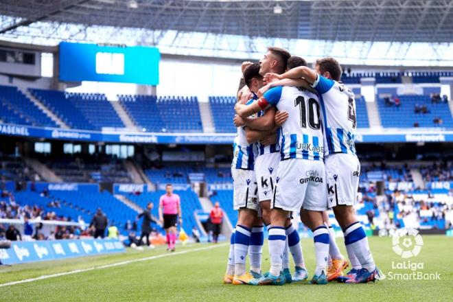 Los jugadores del Sanse celebran un gol de Alkain al Alcorcón (Foto: LaLiga).