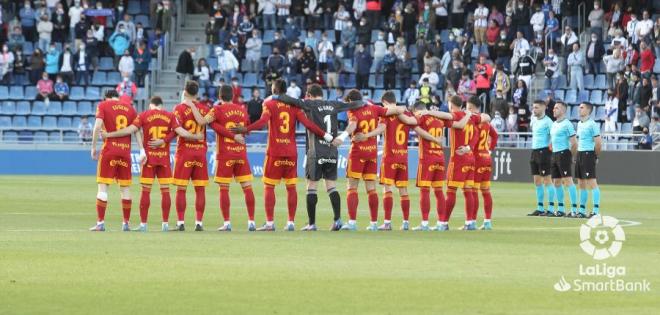 Minutos de silencio en el Tenerife - Real Zaragoza (Foto: LaLiga).