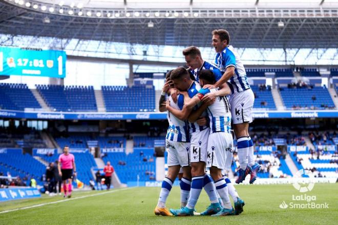 Los jugadores del Sanse celebran un gol ante el Alcorcón (Foto: LaLiga).