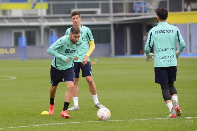 1024x800_ba8df95b2829195149entrenamiento_cadiz_17.jpeg