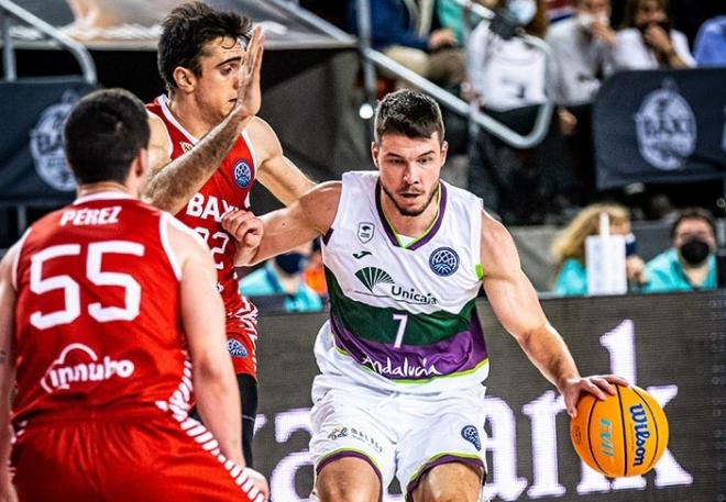 Lance del partido entre el Baxi Manresa y Unicaja (Foto: Unicaja CB).