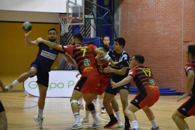 Imagen de un partido del  Helvetia Balonmano Prointegrada.