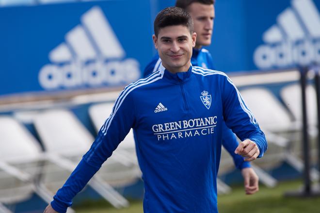 Jaume en un entrenamiento del Real Zaragoza en La Romareda (Foto: Daniel Marzo).