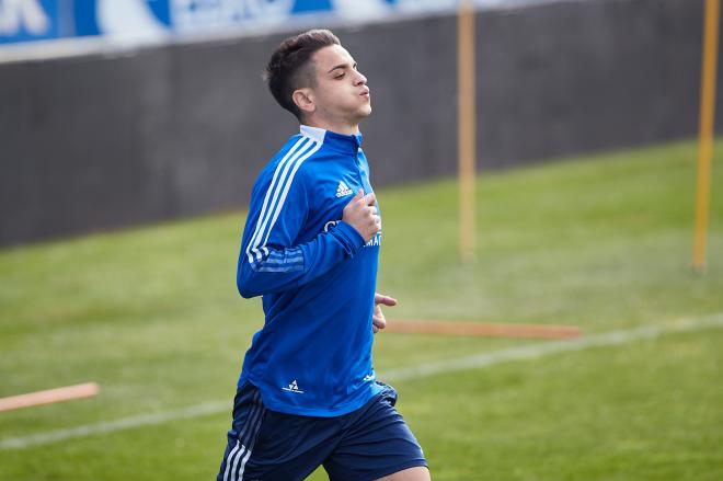 Sergio Bermejo en un entrenamiento del Real Zaragoza en La Romareda (Foto: Daniel Marzo). 